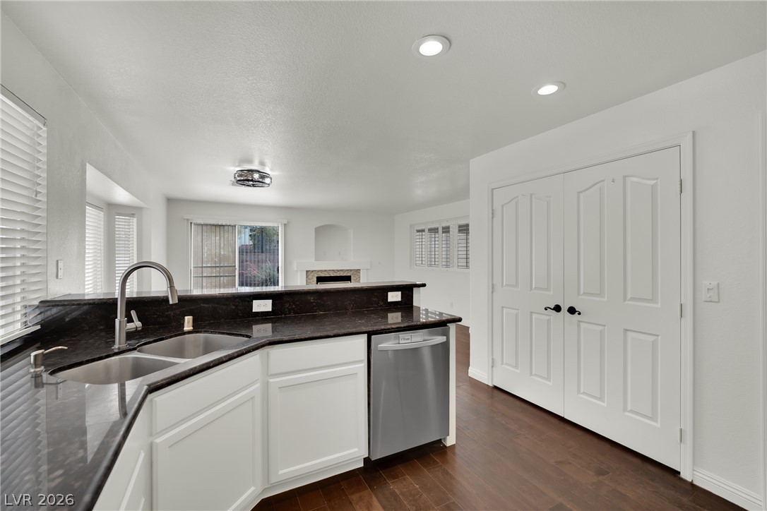 2107 Mountain Echo Avenue Henderson NV 89074
