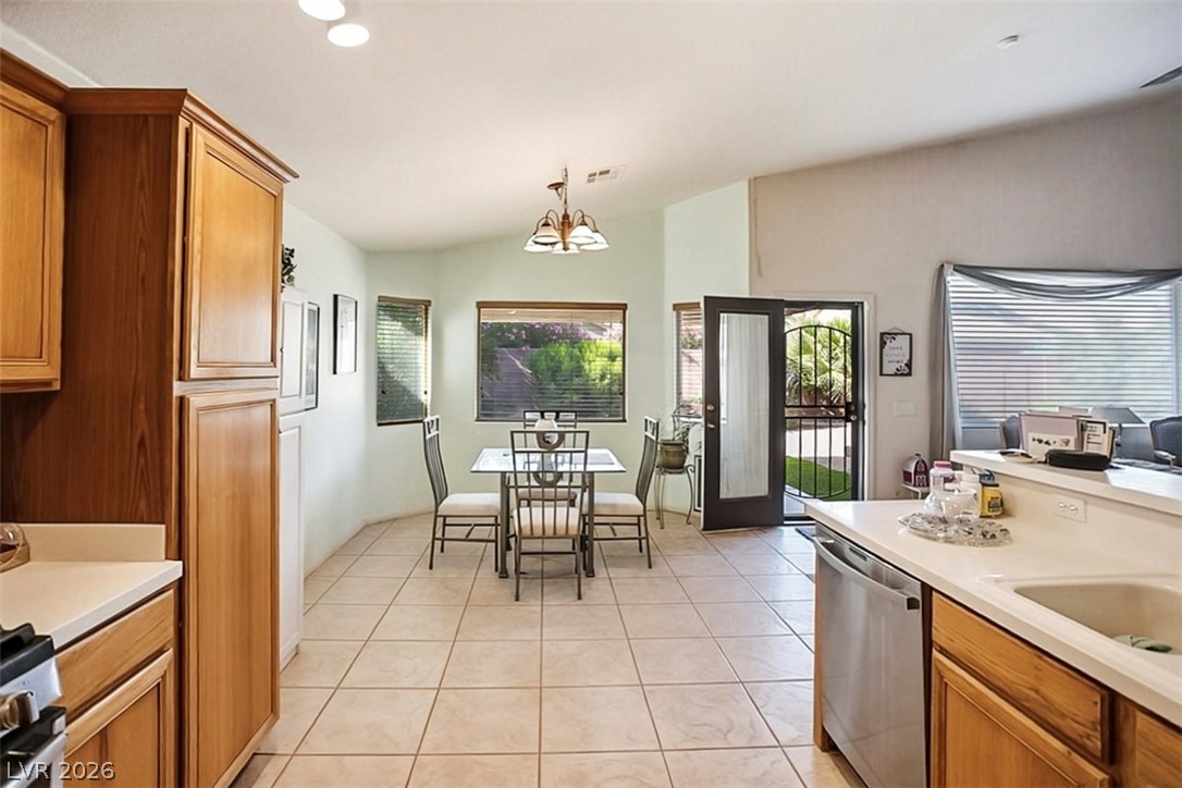 5574 Wedge Court Las Vegas NV 89122