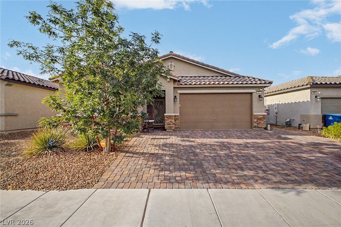 512 Shimmering Sands Avenue North Las Vegas NV 89031
