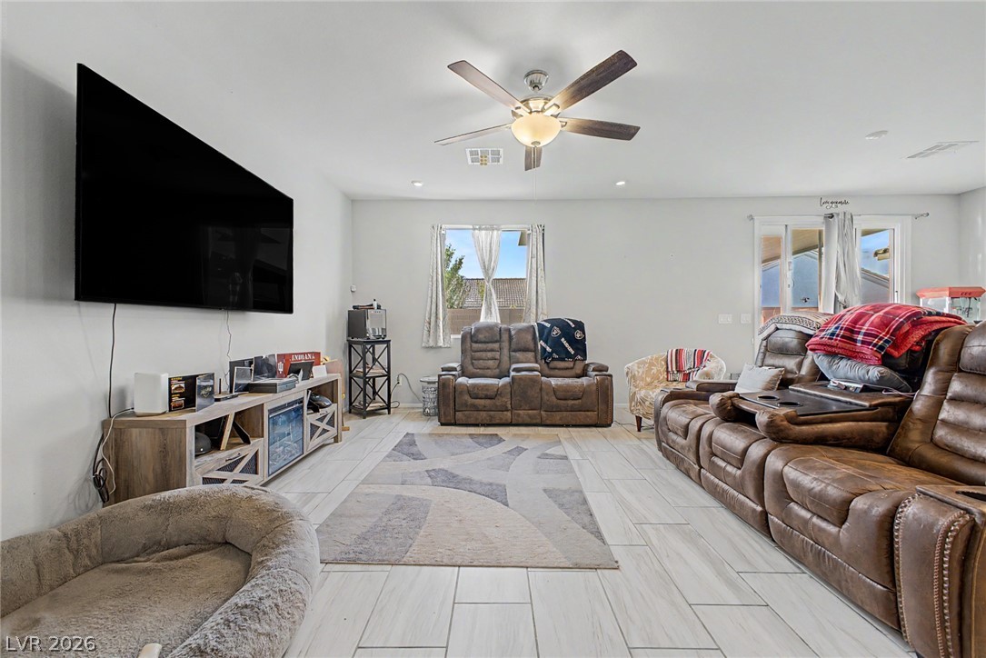 512 Shimmering Sands Avenue North Las Vegas NV 89031
