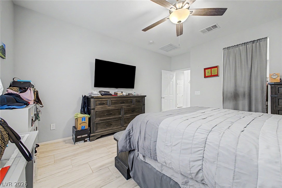 512 Shimmering Sands Avenue North Las Vegas NV 89031