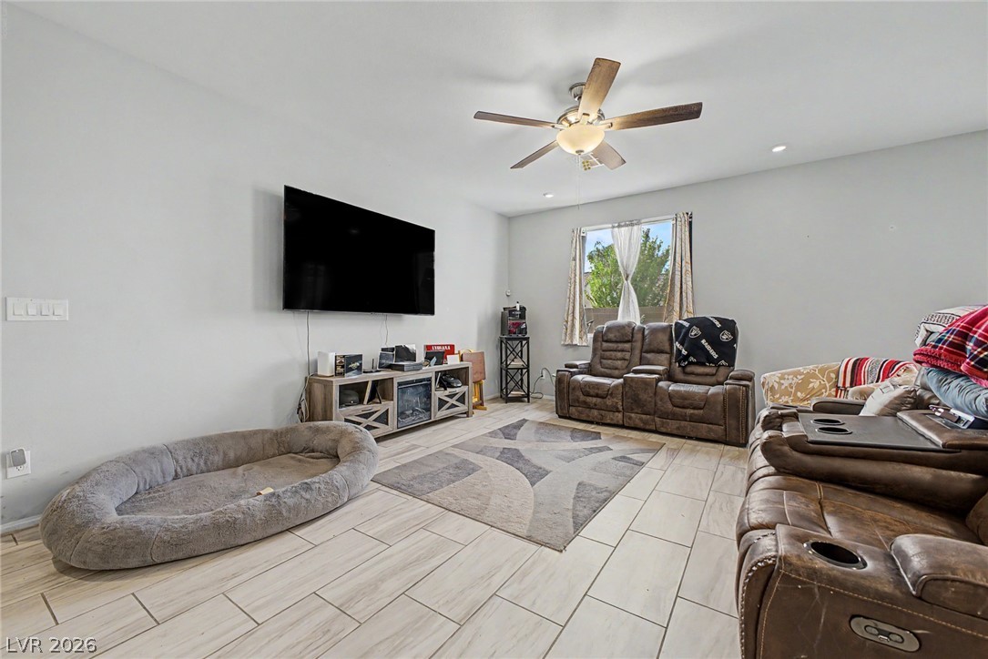 512 Shimmering Sands Avenue North Las Vegas NV 89031