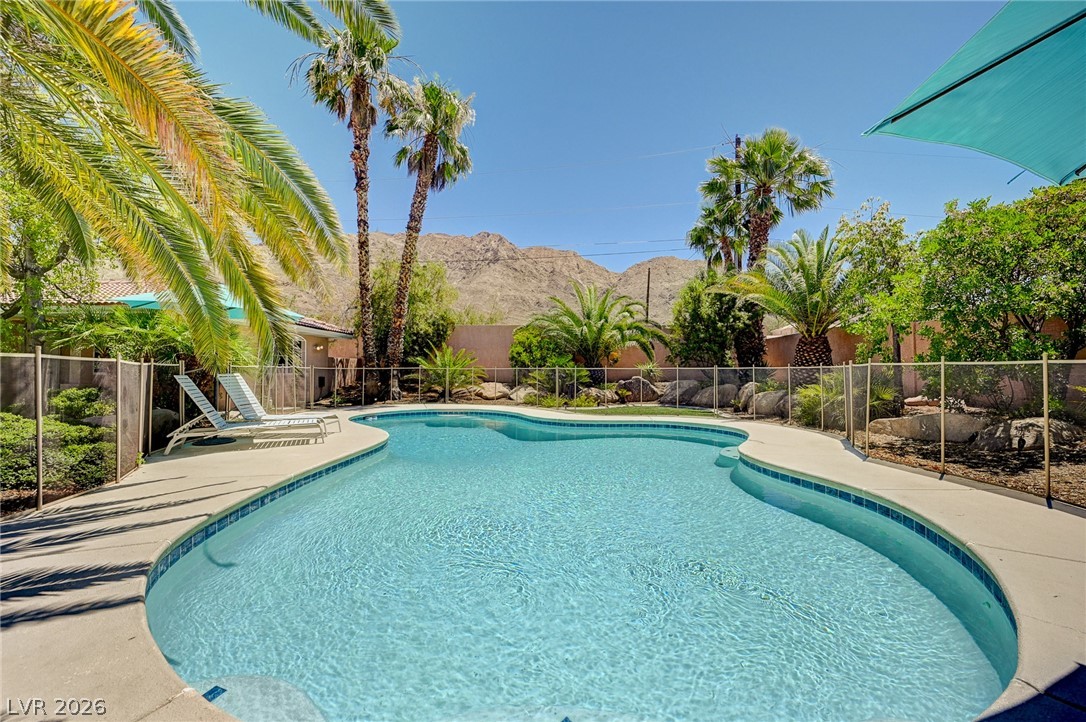 548 Radwick Drive Las Vegas NV 89110