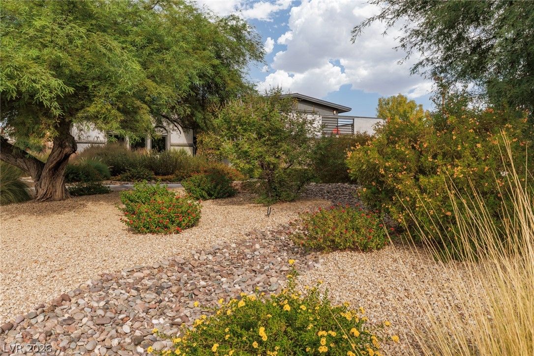 5285 North Chieftain Street Las Vegas NV 89149