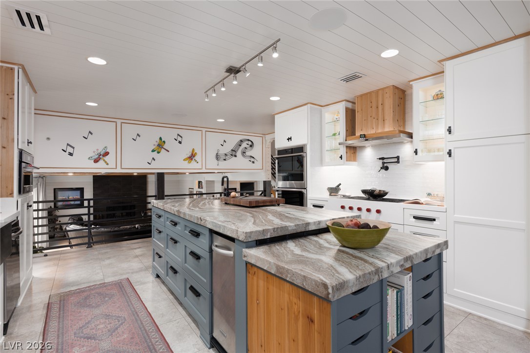 5285 North Chieftain Street Las Vegas NV 89149