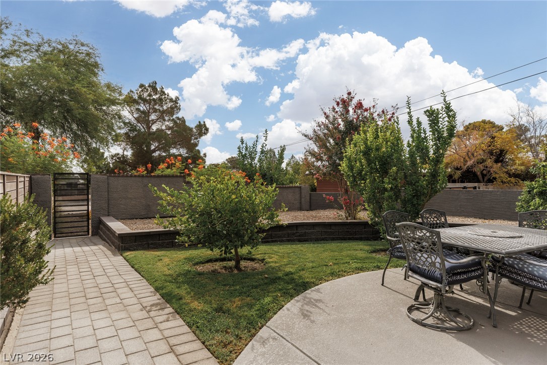 5285 North Chieftain Street Las Vegas NV 89149