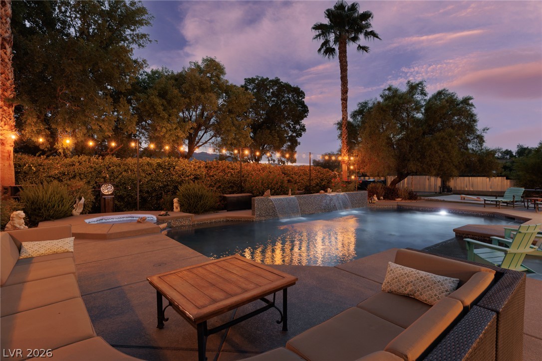 5285 North Chieftain Street Las Vegas NV 89149