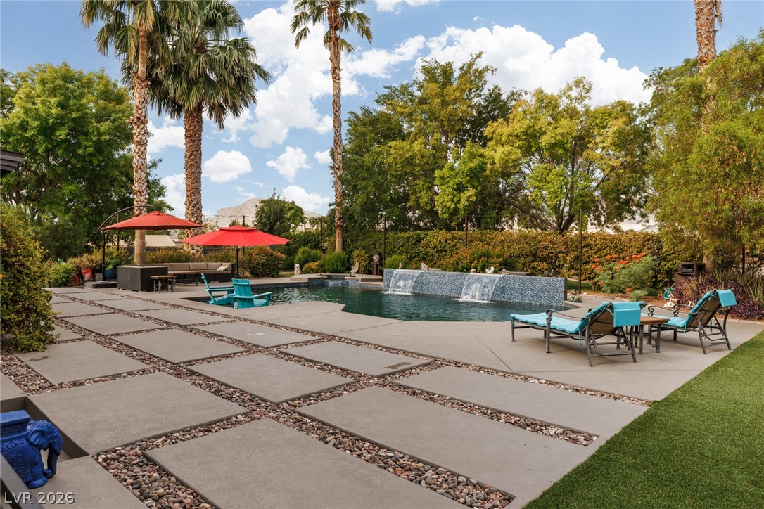 5285 North Chieftain Street Las Vegas NV 89149