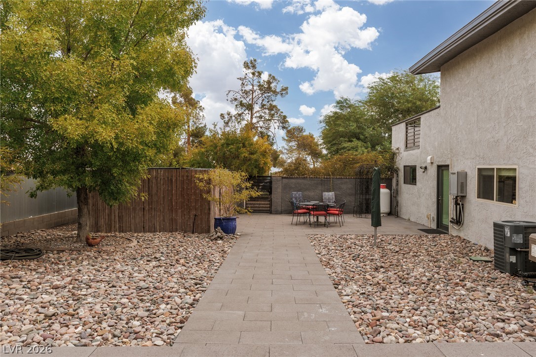 5285 North Chieftain Street Las Vegas NV 89149