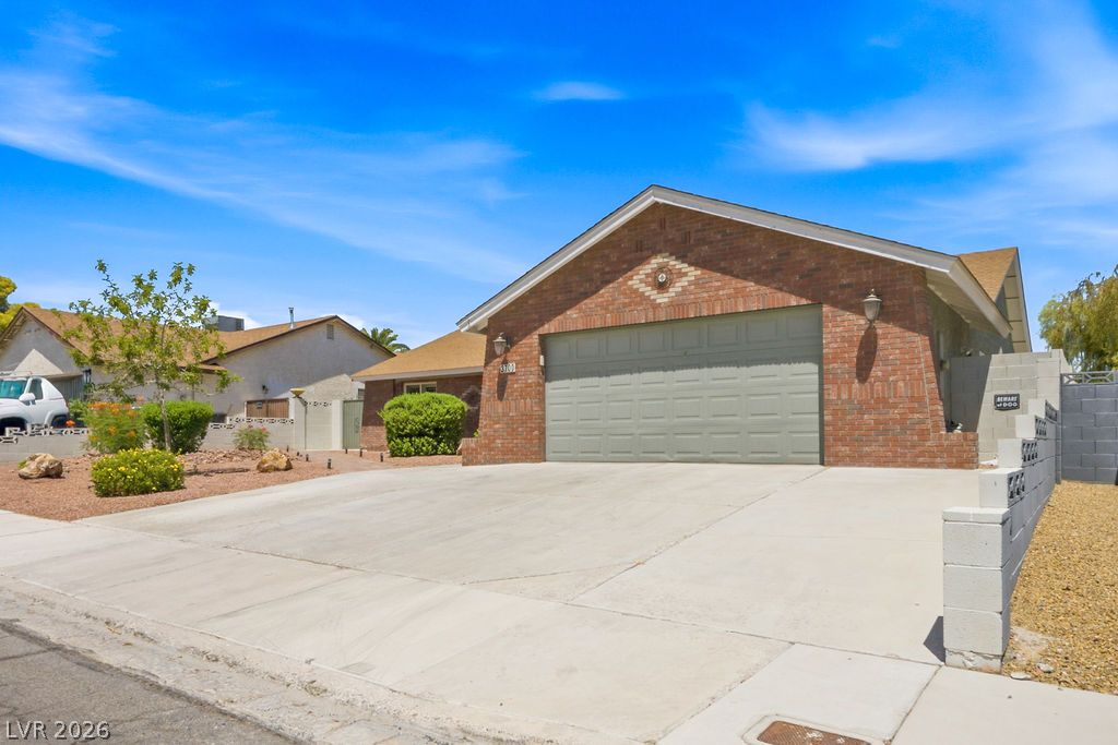 3700 Briarglen Lane Las Vegas NV 89108
