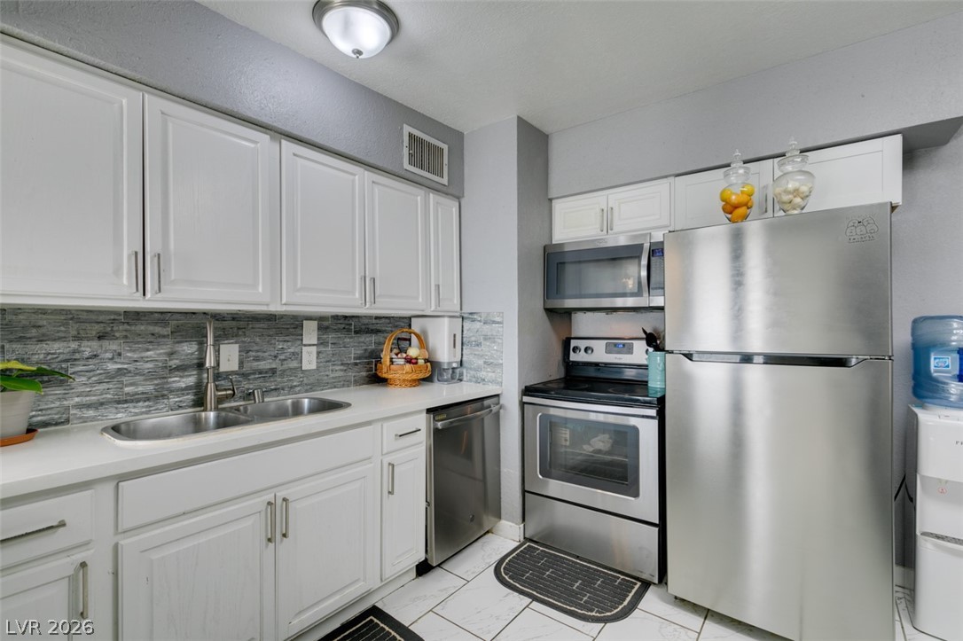 1325 Ardmore Street Las Vegas NV 89104