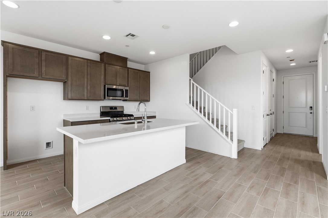 5322 Borra Hills Street Las Vegas NV 89148