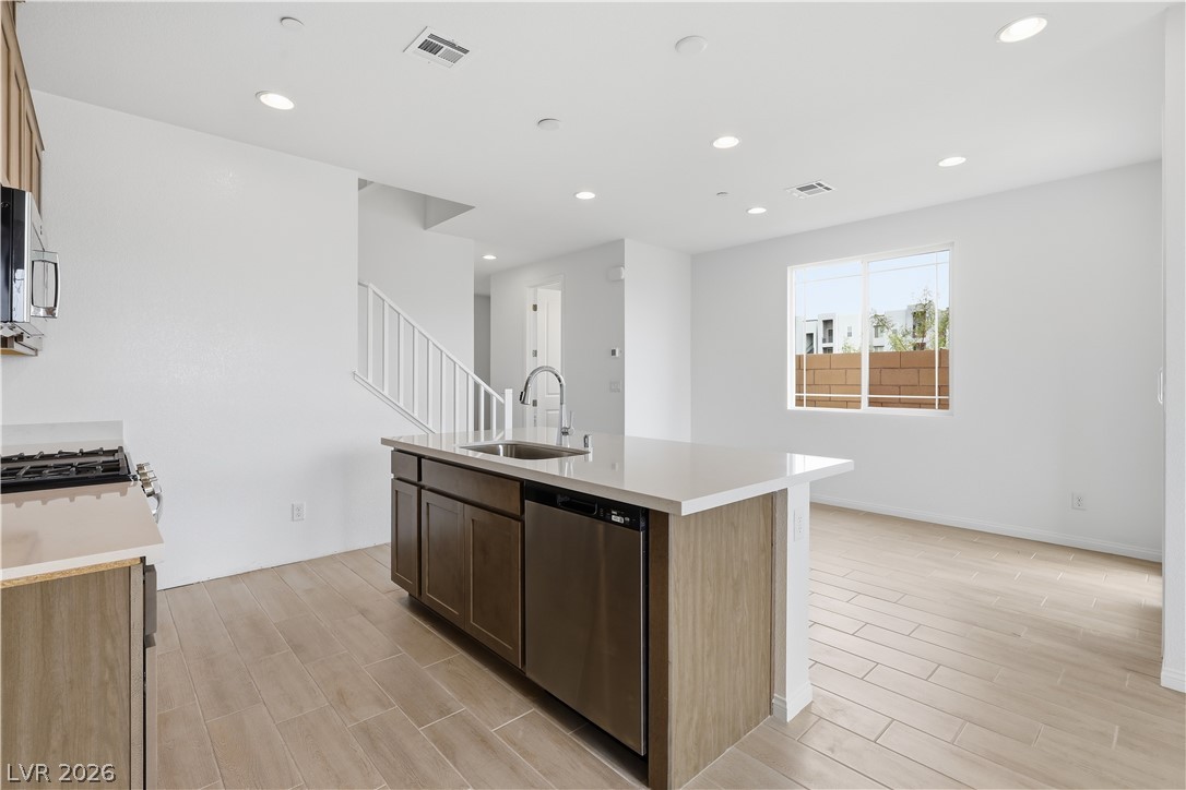 5322 Borra Hills Street Las Vegas NV 89148