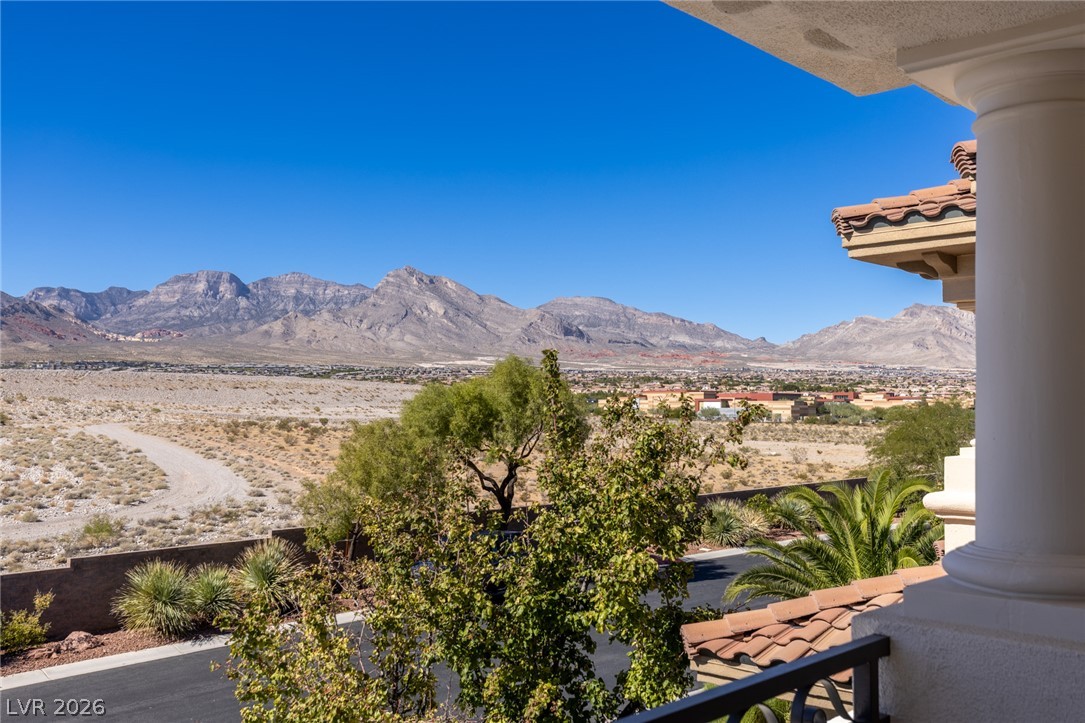 2042 Country Cove Court Las Vegas NV 89135