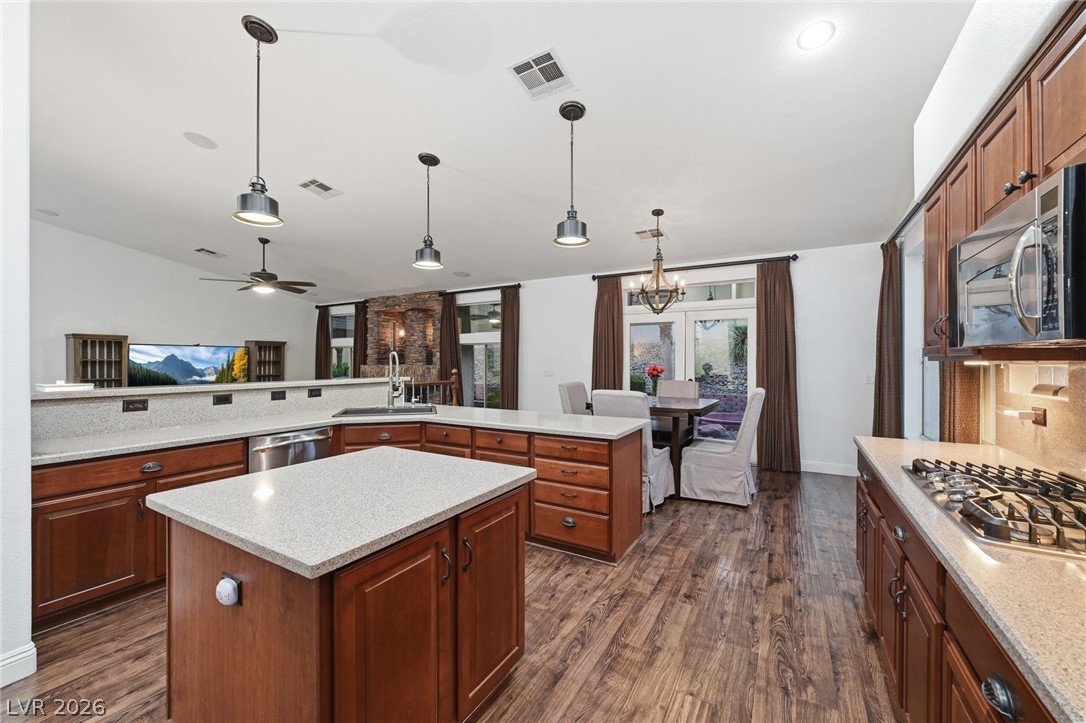 7651 Man O War Street Las Vegas NV 89131