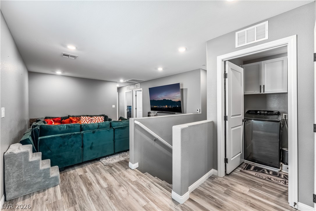 6821 Calvitero Street Las Vegas NV 89149