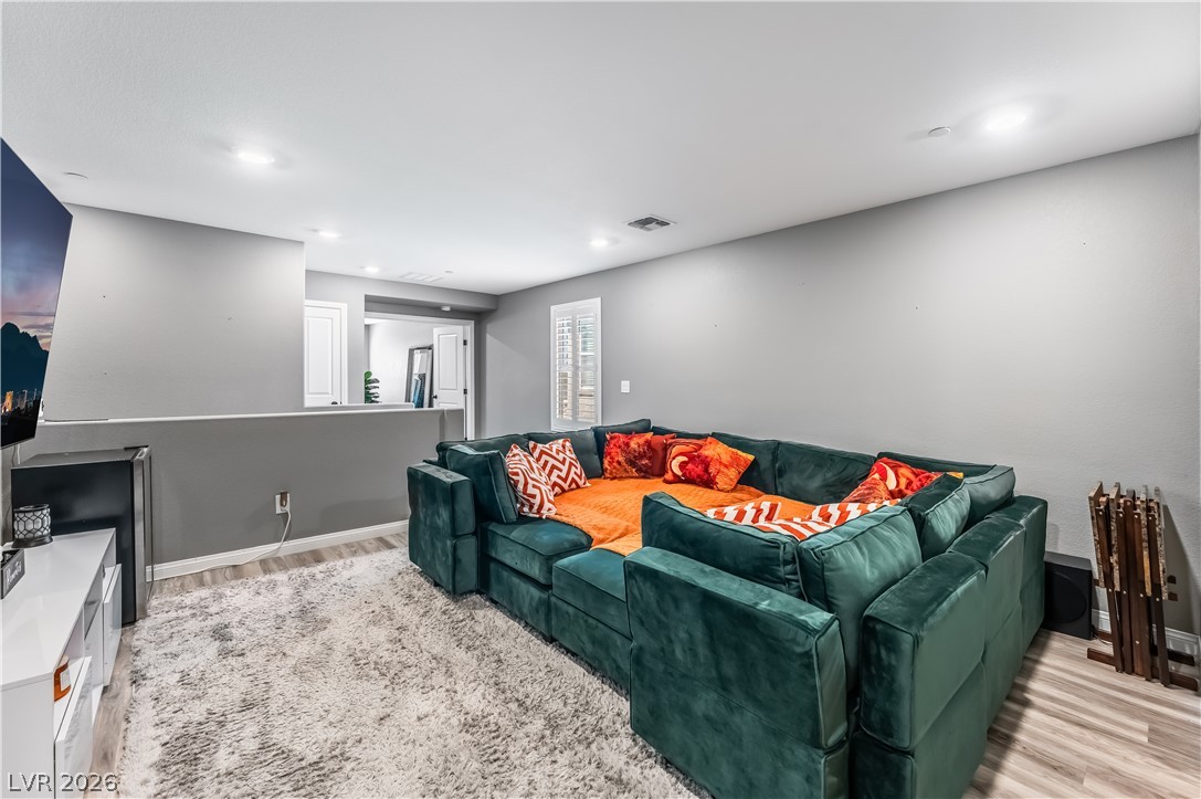 6821 Calvitero Street Las Vegas NV 89149