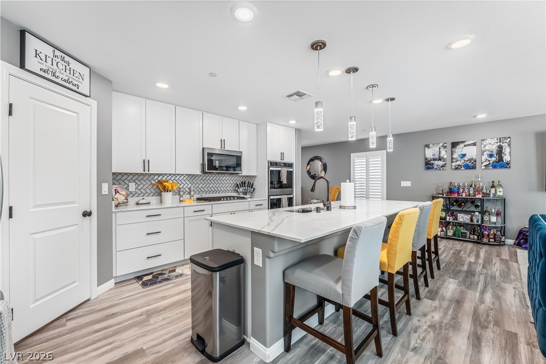 6821 Calvitero Street Las Vegas NV 89149