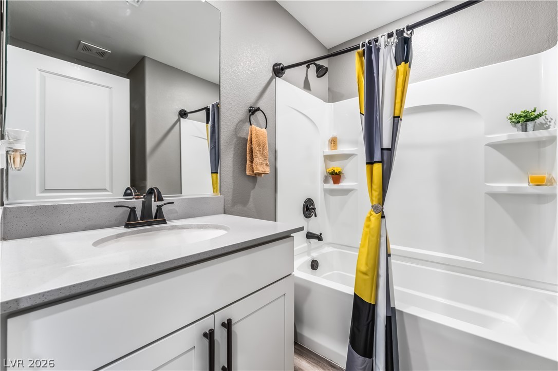 6821 Calvitero Street Las Vegas NV 89149
