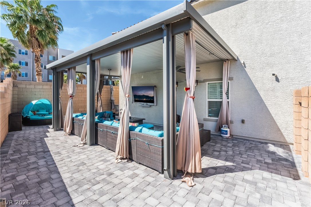 6821 Calvitero Street Las Vegas NV 89149