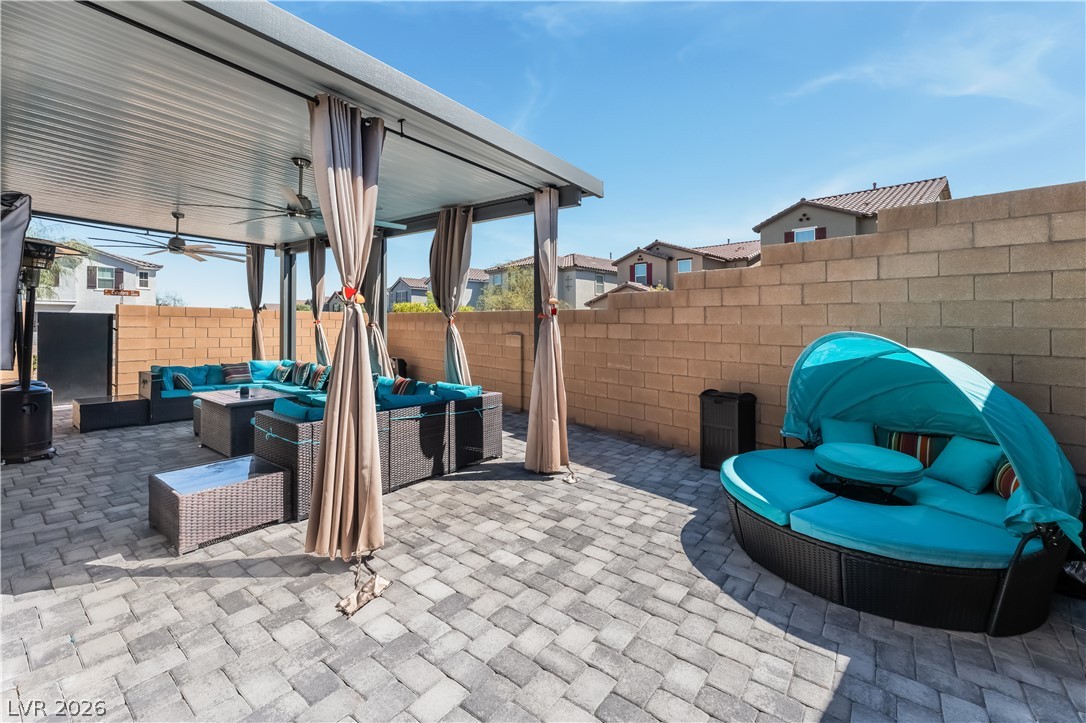 6821 Calvitero Street Las Vegas NV 89149