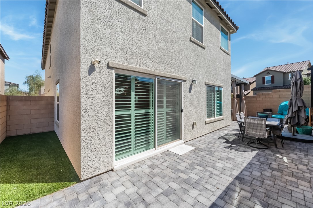6821 Calvitero Street Las Vegas NV 89149