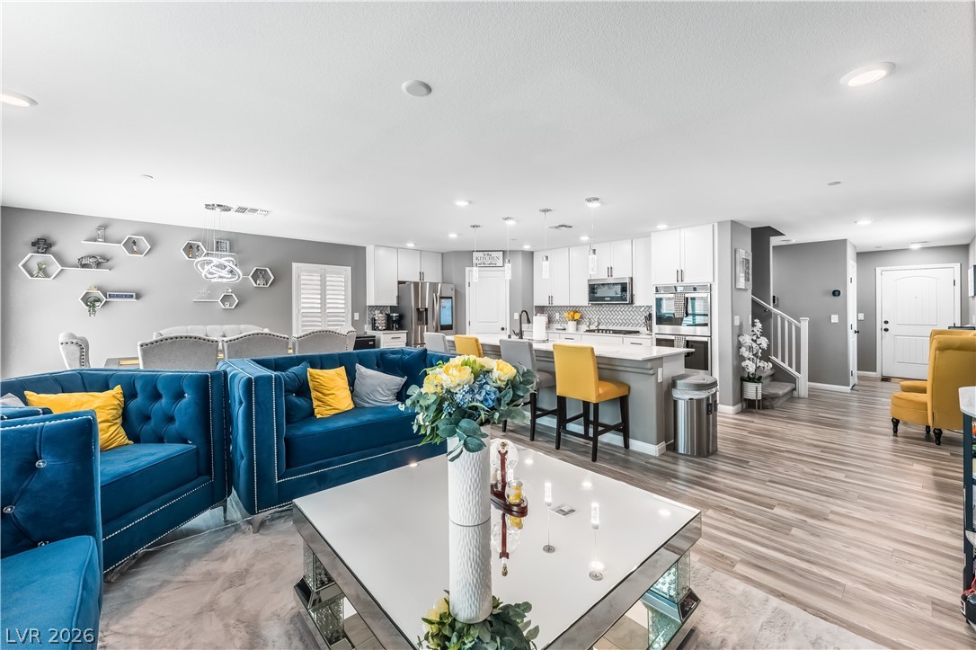 6821 Calvitero Street Las Vegas NV 89149