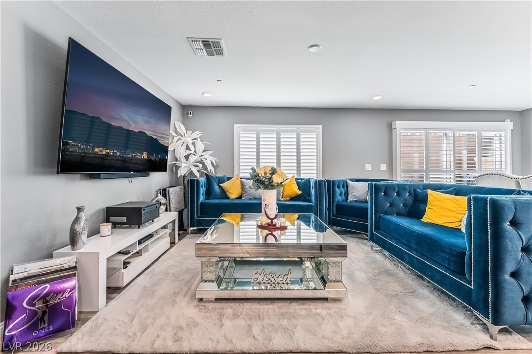 6821 Calvitero Street Las Vegas NV 89149