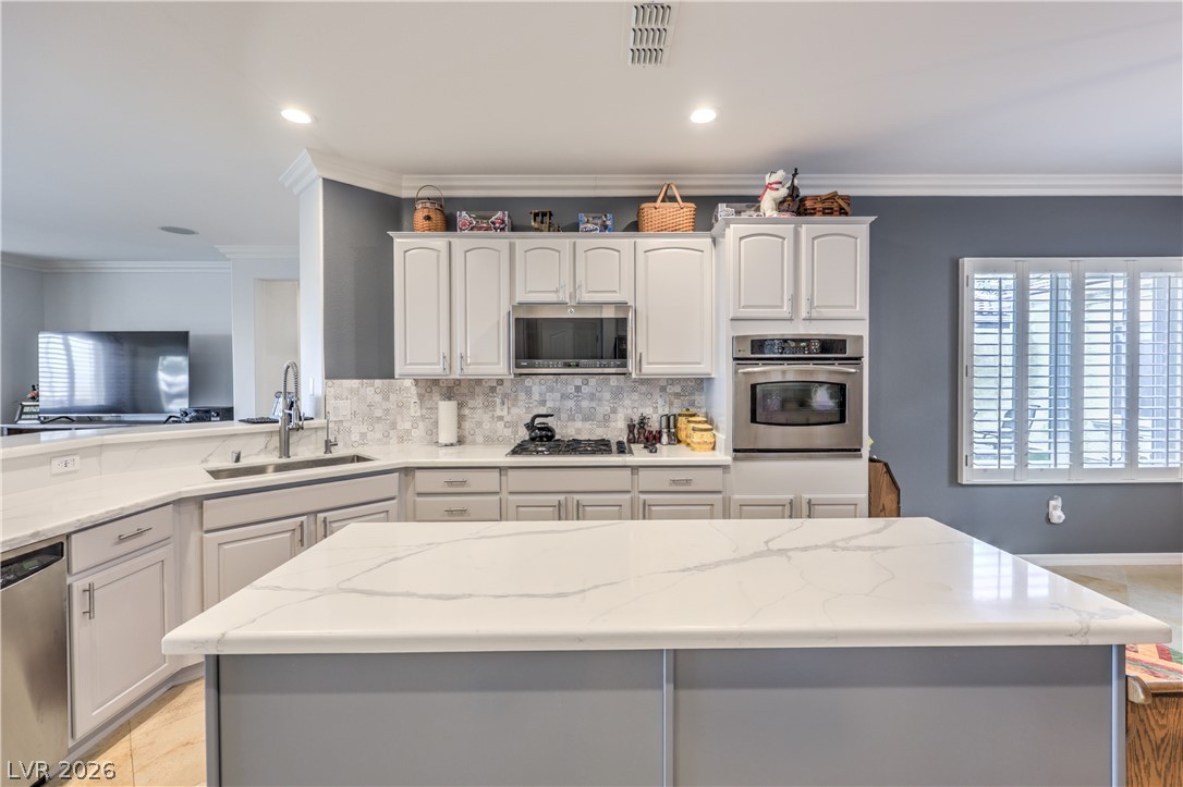 2550 Portsmouth Creek Avenue Henderson NV 89052