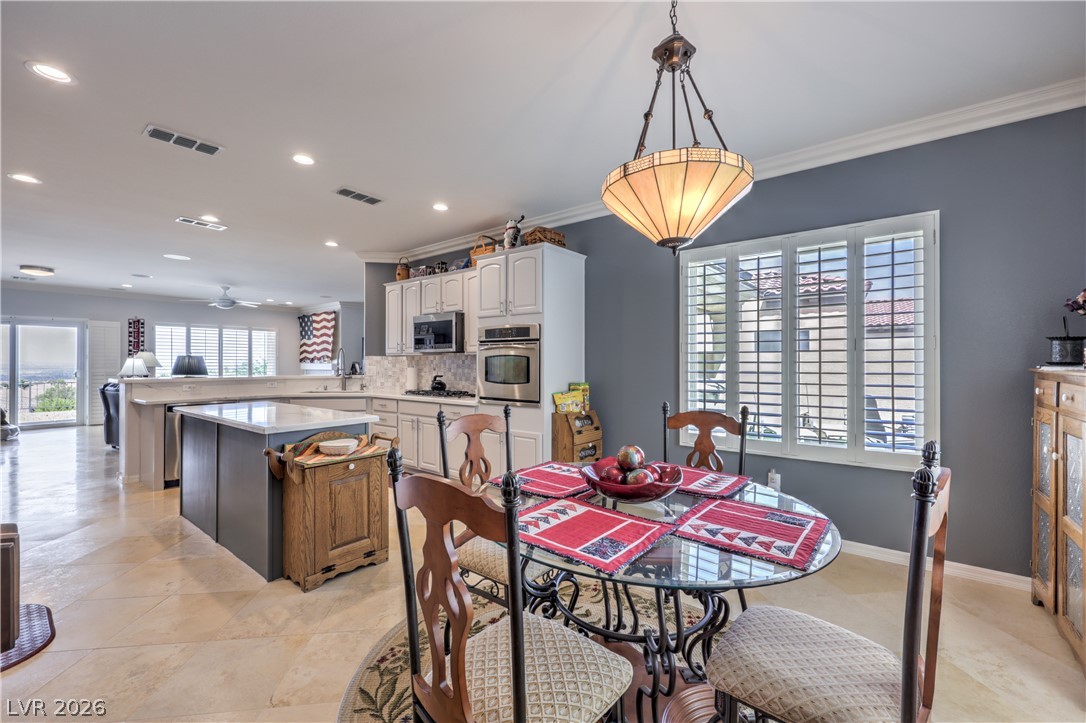 2550 Portsmouth Creek Avenue Henderson NV 89052