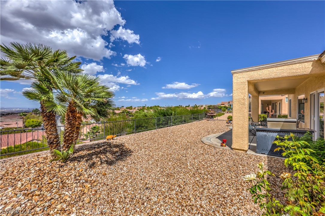 2550 Portsmouth Creek Avenue Henderson NV 89052