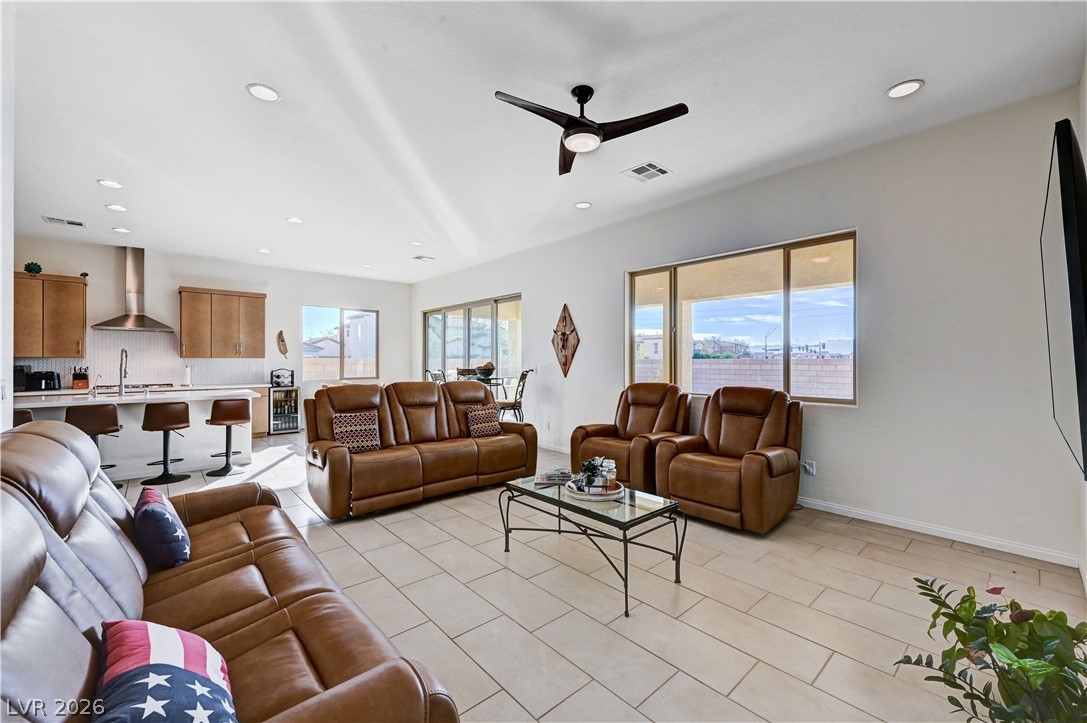 6205 Gambetta Street Las Vegas NV 89115