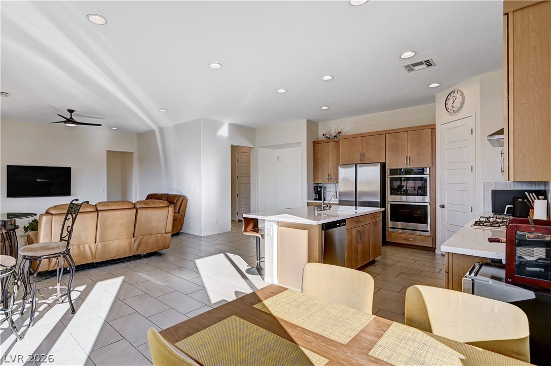 6205 Gambetta Street Las Vegas NV 89115