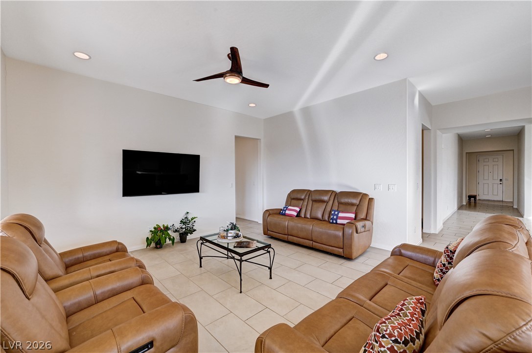 6205 Gambetta Street Las Vegas NV 89115