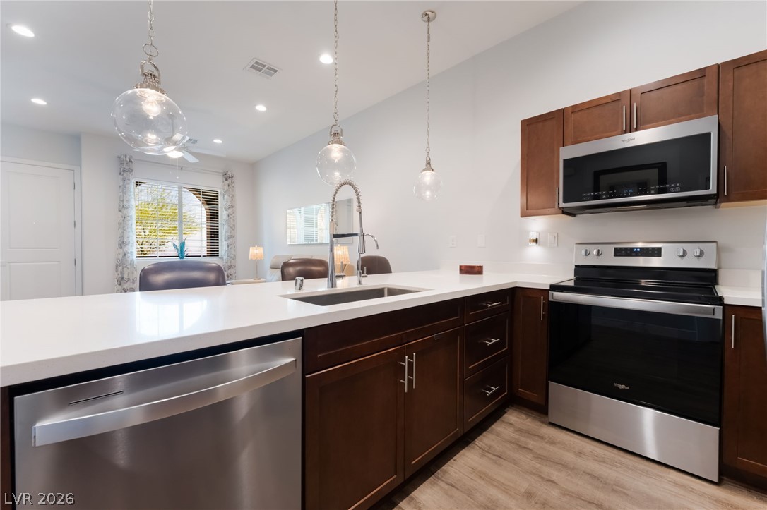 6432 Spring Jog Street Las Vegas NV 89166