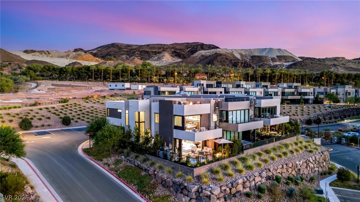 18 Heron Harbour Drive Henderson NV 89011