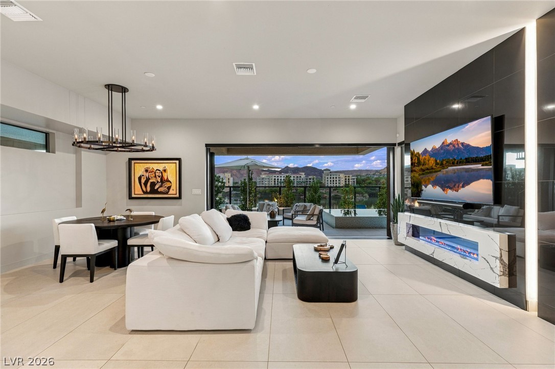 18 Heron Harbour Drive Henderson NV 89011