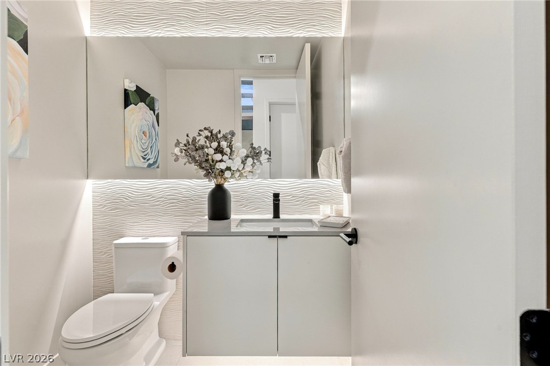 18 Heron Harbour Drive Henderson NV 89011