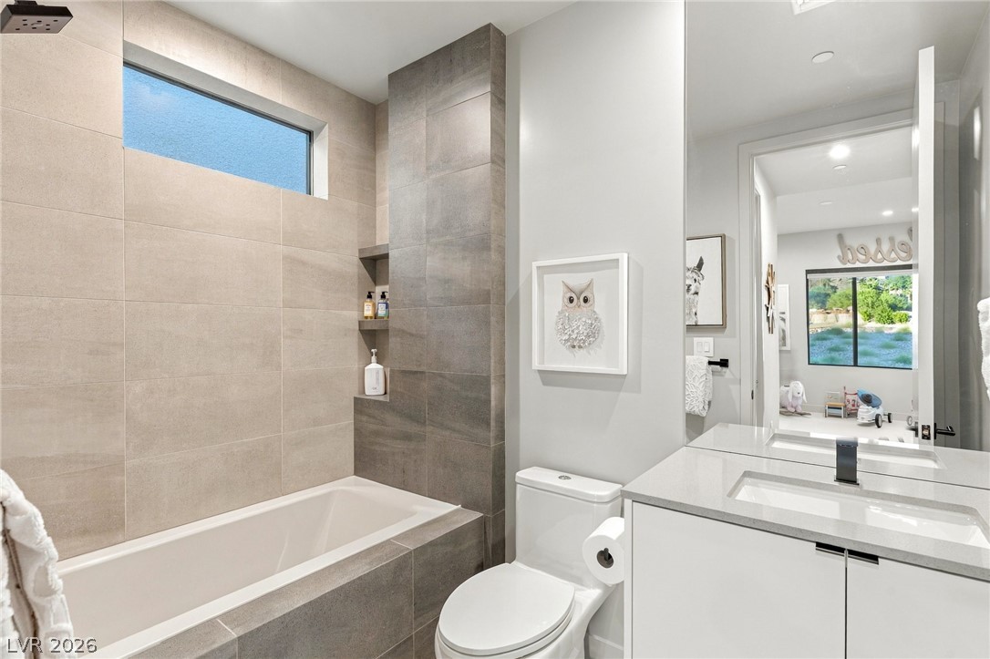 18 Heron Harbour Drive Henderson NV 89011