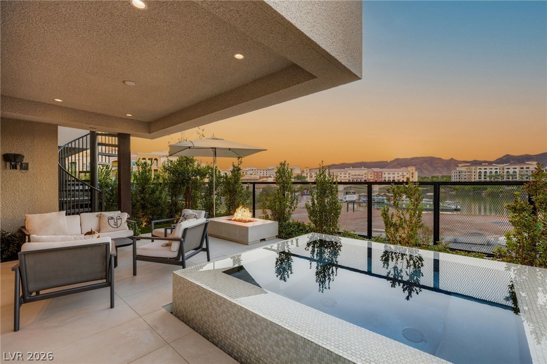 18 Heron Harbour Drive Henderson NV 89011