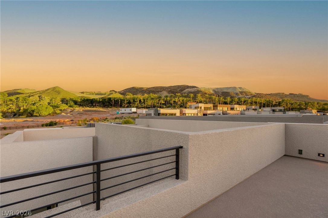 18 Heron Harbour Drive Henderson NV 89011