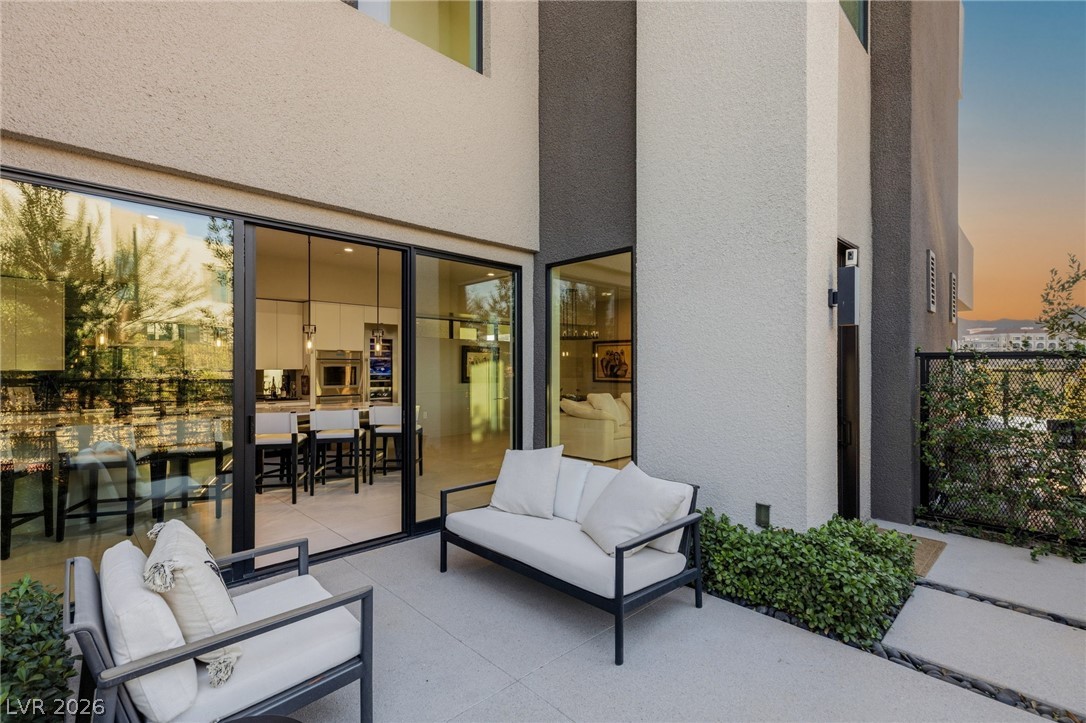 18 Heron Harbour Drive Henderson NV 89011