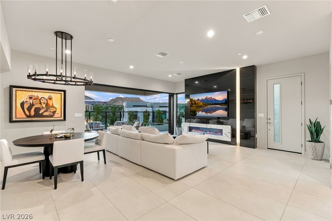 18 Heron Harbour Drive Henderson NV 89011