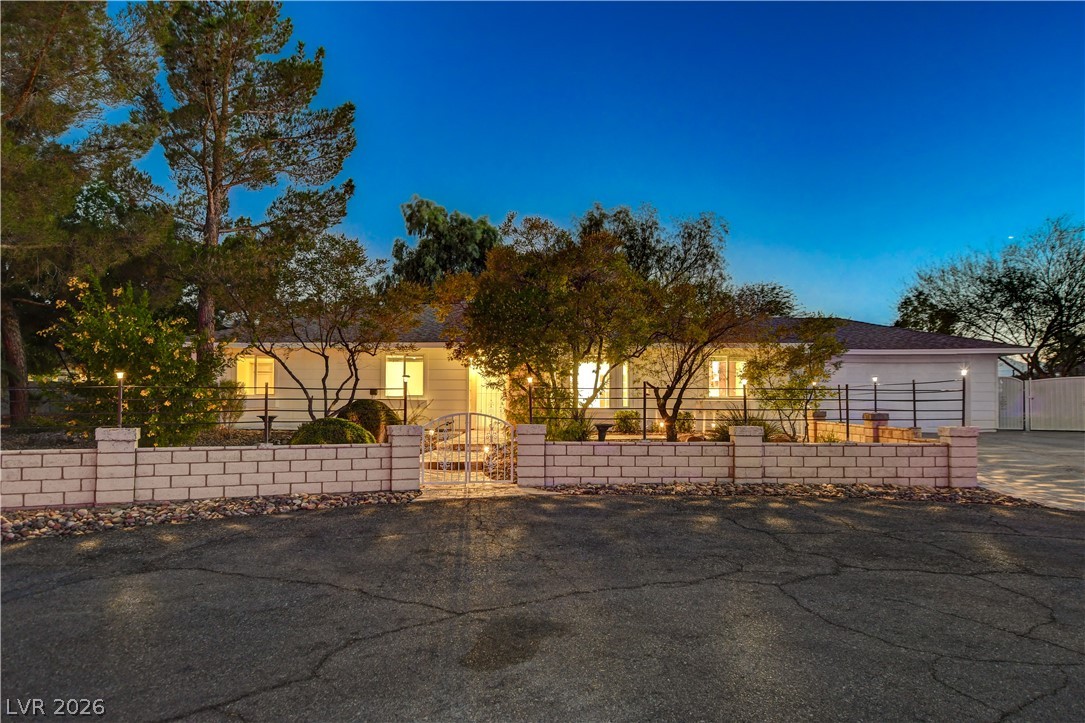 7631 Bermuda Road Las Vegas NV 89123