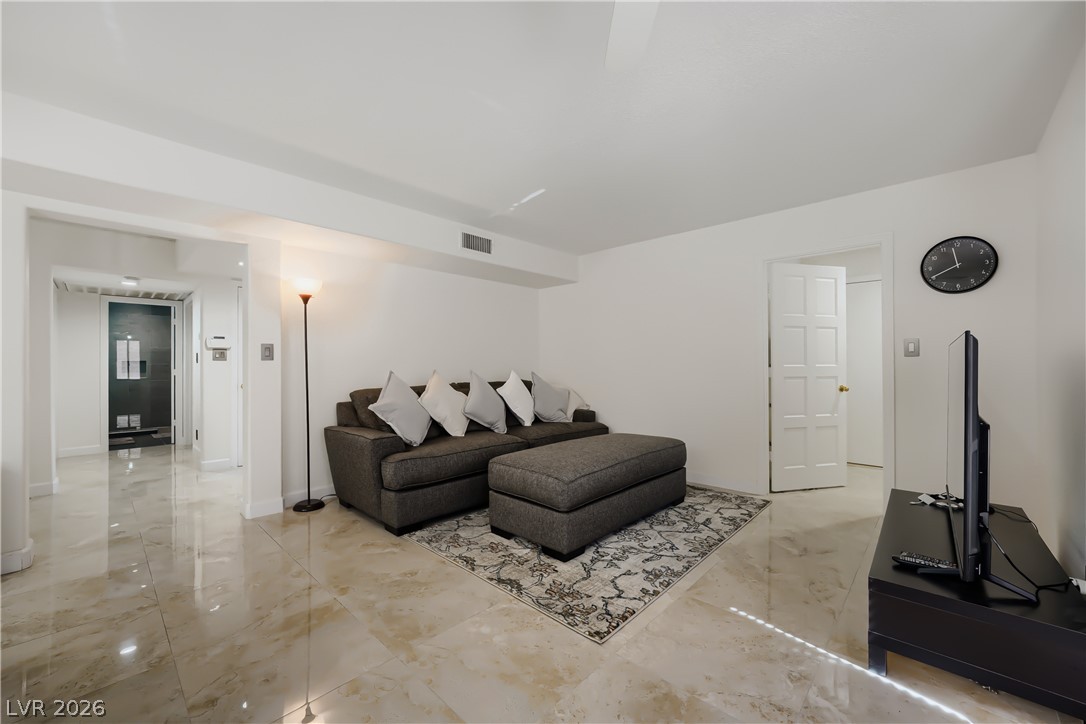 5105 Turnberry Lane Las Vegas NV 89113