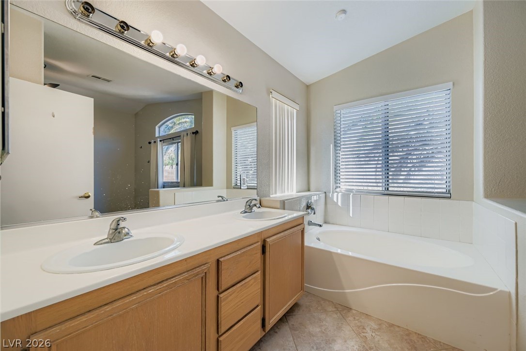 8136 Shady Glen Avenue Las Vegas NV 89131