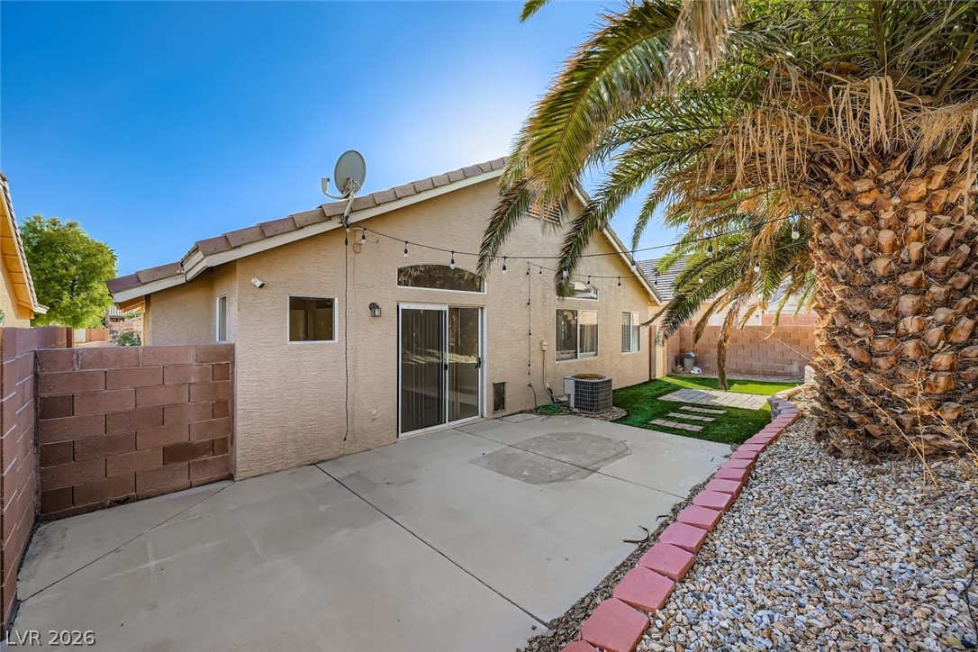 8136 Shady Glen Avenue Las Vegas NV 89131