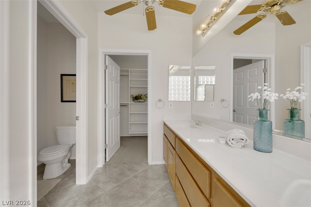 2025 Wildwood Lake Street Henderson NV 89052