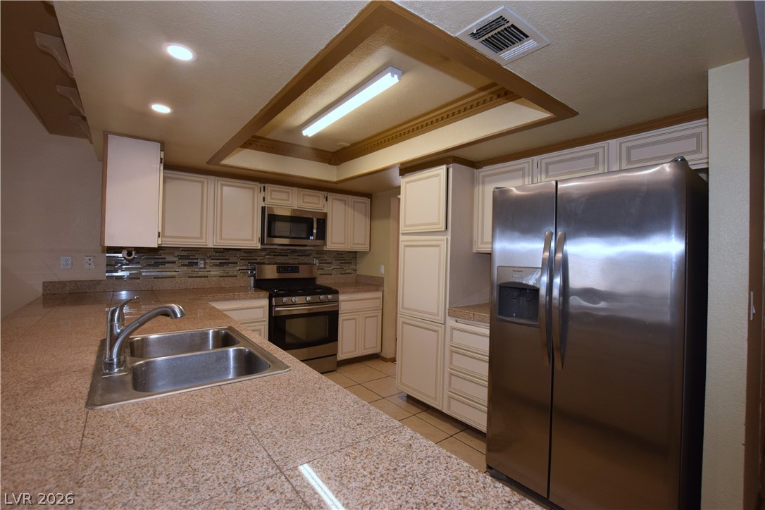 3607 Edinburgh Drive Las Vegas NV 89103