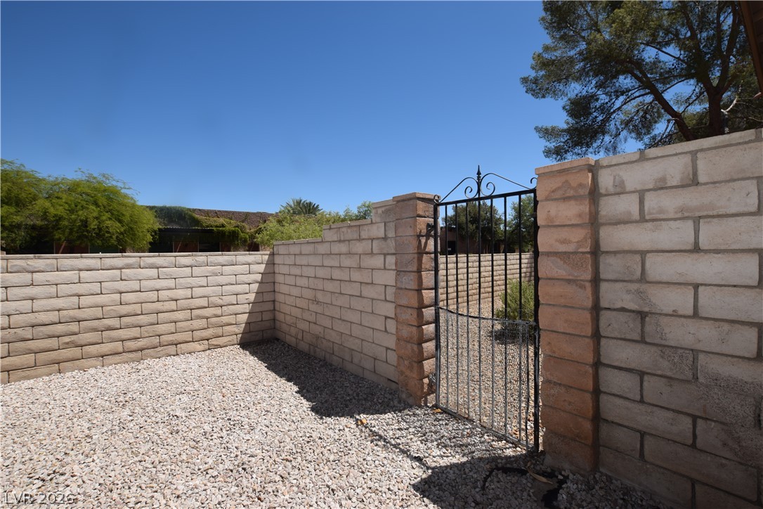 3607 Edinburgh Drive Las Vegas NV 89103